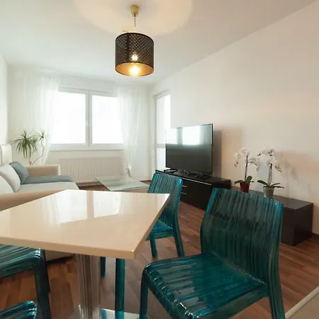 After Eight Apartment