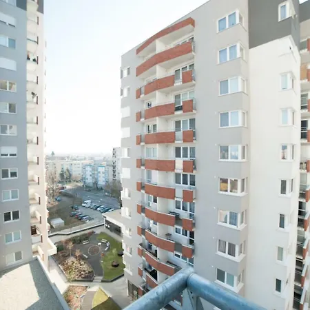 Apartment After Eight *